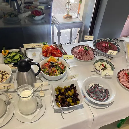 Lacul Racilor ホテル オリンプ