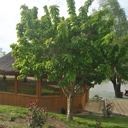 Hotel Lacul Racilor 3*