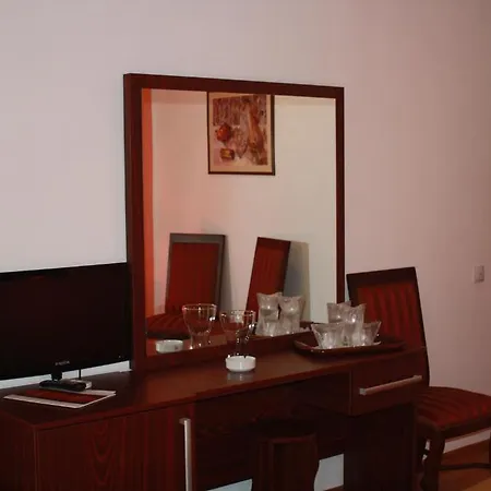 Lacul Racilor Szálloda