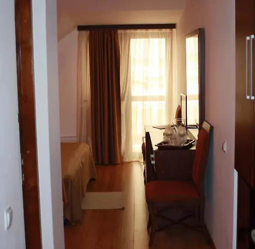 Hotel Lacul Racilor 3*